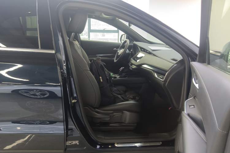 Used Cadillac XT4 2022 28T Two-Wheel Drive Fashion Edition