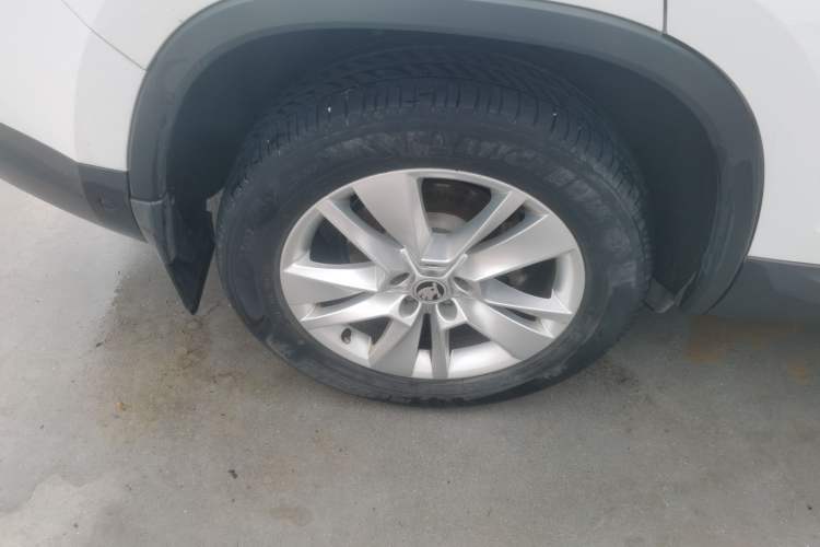 Used Skoda Kodiaq 2019 Facelifted TSI380 7-Seater All-Wheel-Drive Luxury Enjoyment Edition China VI Standard