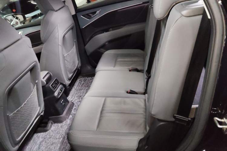 Used Audi Q5 e-tron 2022 40 e-tron Starry Edition Luxury Package Left Rear Seat