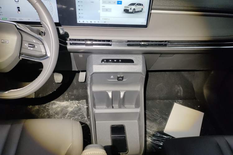 Used SAIC MAXUS Dajia 7 2024 Revised Version Super Hybrid Long-Range Edition Enjoyment Version Gear Lever