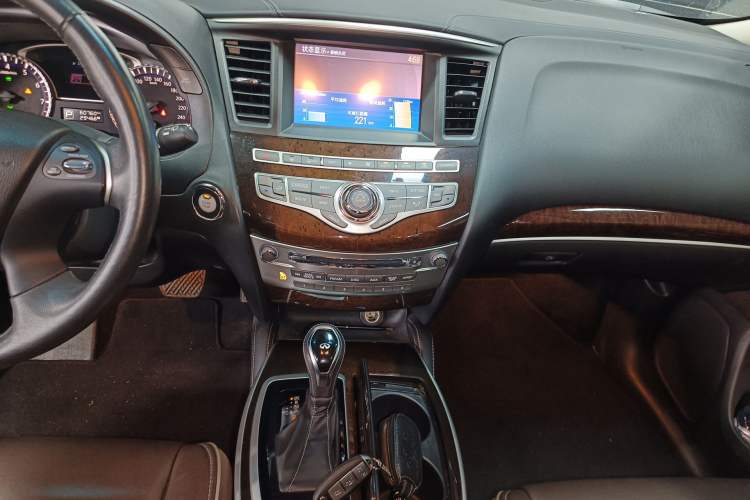 Used Infiniti QX60 2016 2.5 S/C Hybrid Two-Wheel-Drive Excellence Edition China V Standard
