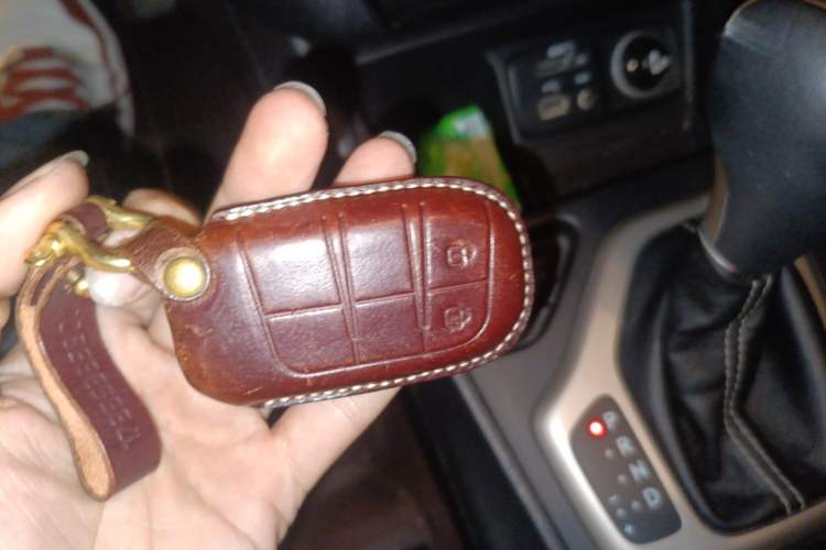 Used Jeep Cherokee 2017 2.0L Superior Edition Vehicle Key