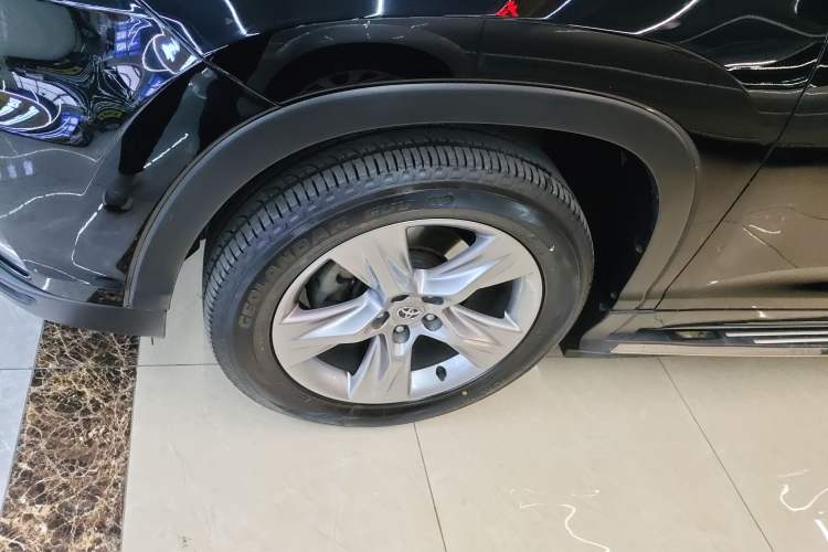 Used Toyota Highlander 2015 2.0T Four-Wheel Drive Luxury Edition 7-Seater
