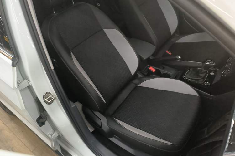 Used Volkswagen Tacqua 2023 200TSI DSG Joy-Connect Edition
