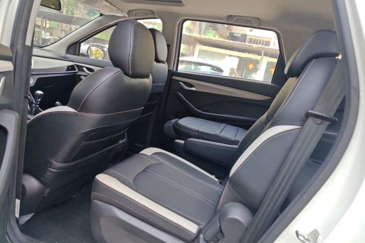 Used Baojun 360 2019 Revised Version 1.5L Manual Luxury Edition China VI