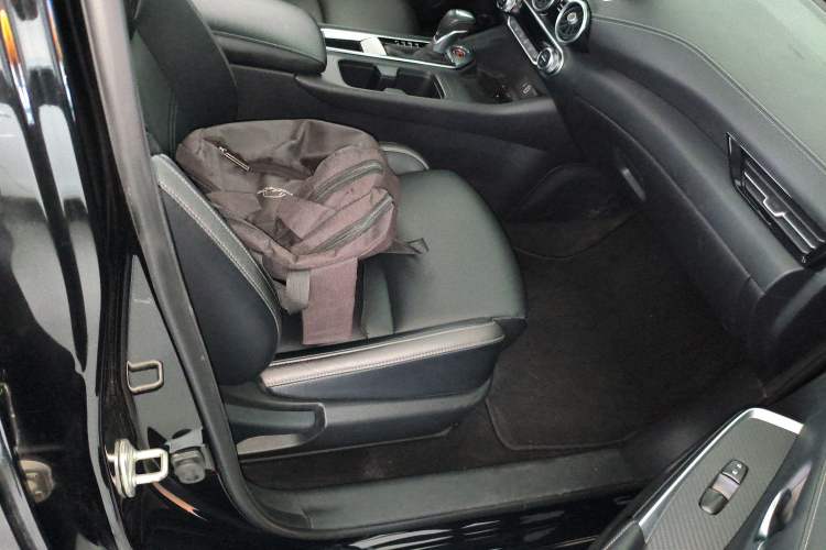 Used Nissan Sylphy 2021 1.6L XL CVT Enjoyment Edition Right Front Seat