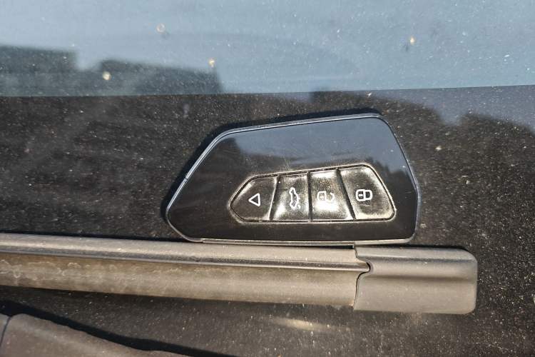 Used Zotye Domy X7 2017 1.5T Manual Elite Version Vehicle Key