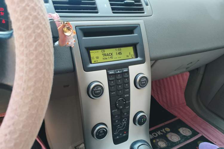 Used Volvo S40 2011 2.0L Automatic ZhiShang Edition
