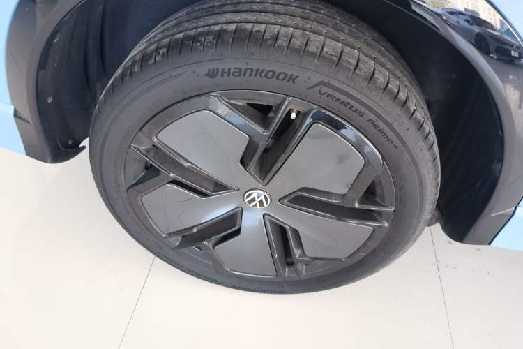 Used Volkswagen Tiguan L 2024 PRO 380TSI Four-Wheel Drive R-Line Prestige Edition Right Rear Wheel Hub