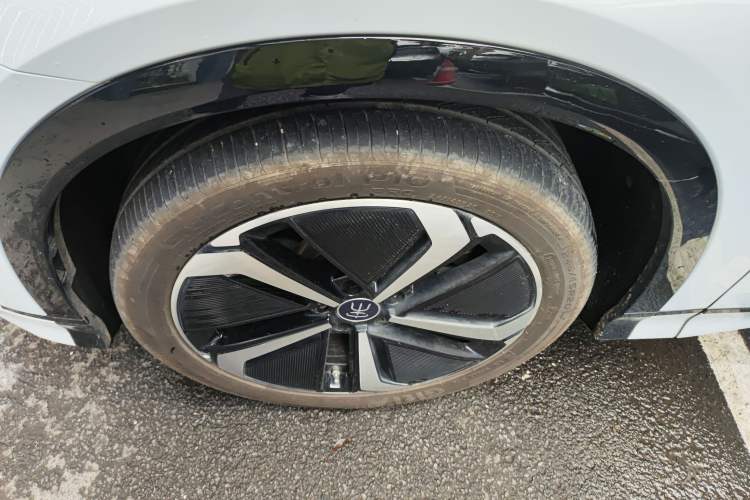 Used BYD Song L EV 2025 Intelligent Driving Version 662 km LiDAR Excellence Edition
