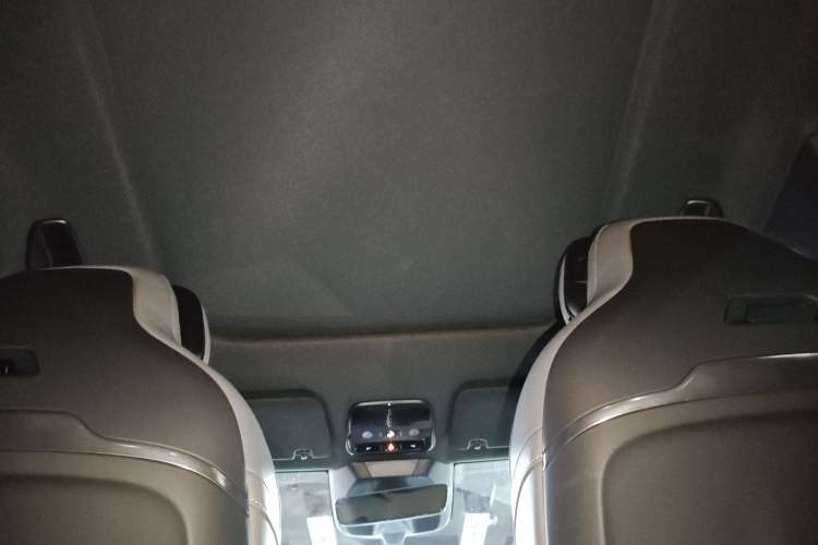 Used Lynk & Co 08 EM-P 2023 120km Long-Range Halo
