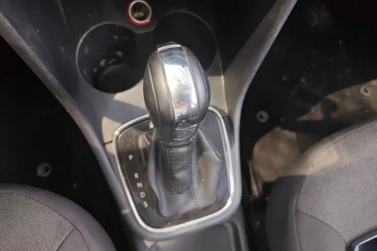 Used Volkswagen Polo 2016 1.6L Automatic Comfort Model
