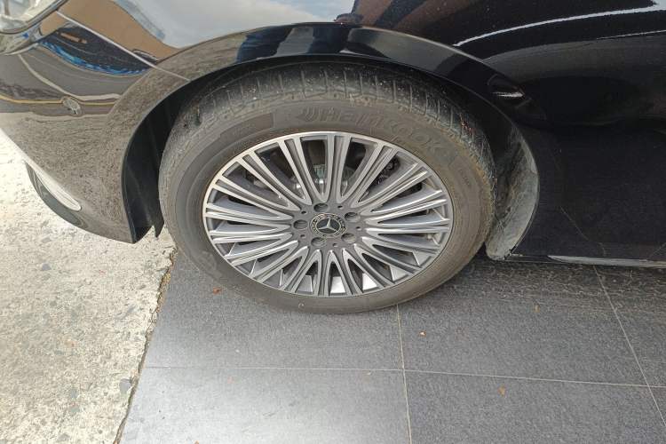 Used Mercedes-Benz E-Class 2023 Updated E 300 L Fashion Edition
