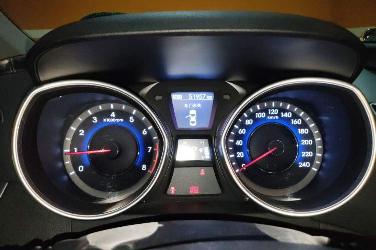 Used Hyundai Elantra (5th Generation / Langdong) 2016 1.6L Automatic Prestige Model
