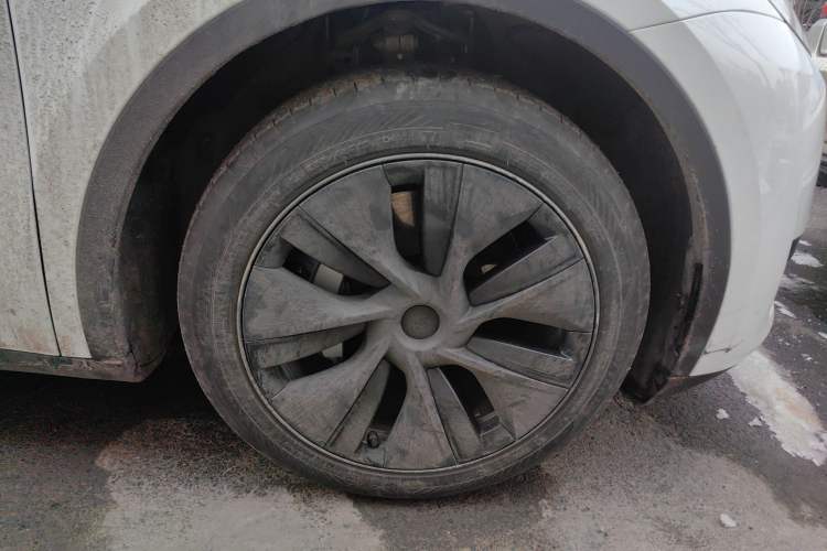 Used Tesla Model Y 2024 Rear-Wheel-Drive Version
