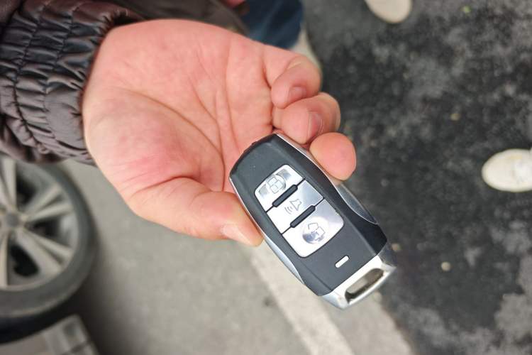 Used Haval H6 Coupe 2015 Blue Label 2.0T Automatic Two-Wheel Drive Elite Model Vehicle Key