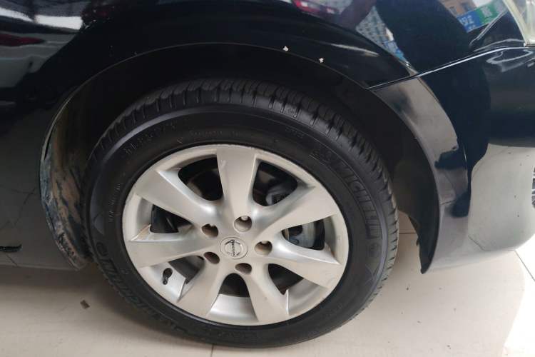 Used Nissan Tiida 2011 1.6L CVT Smart Version