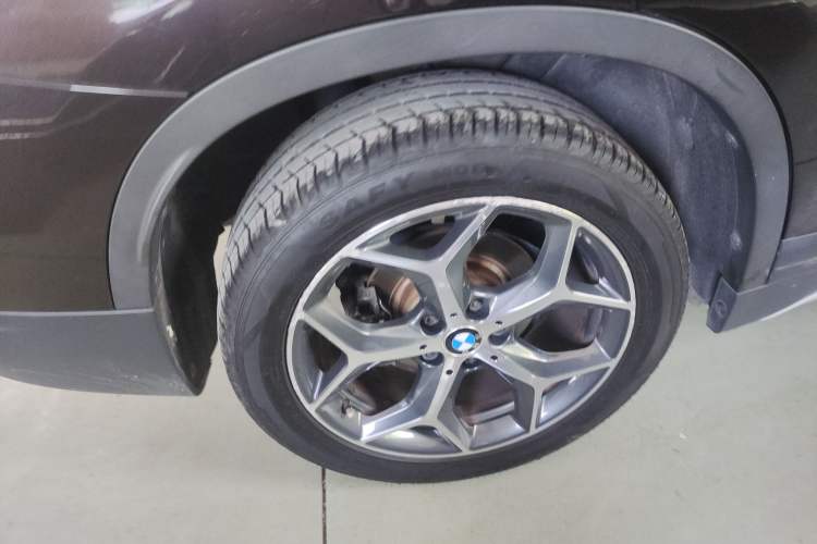 Used BMW X1 2016 sDrive18Li Luxury Model
