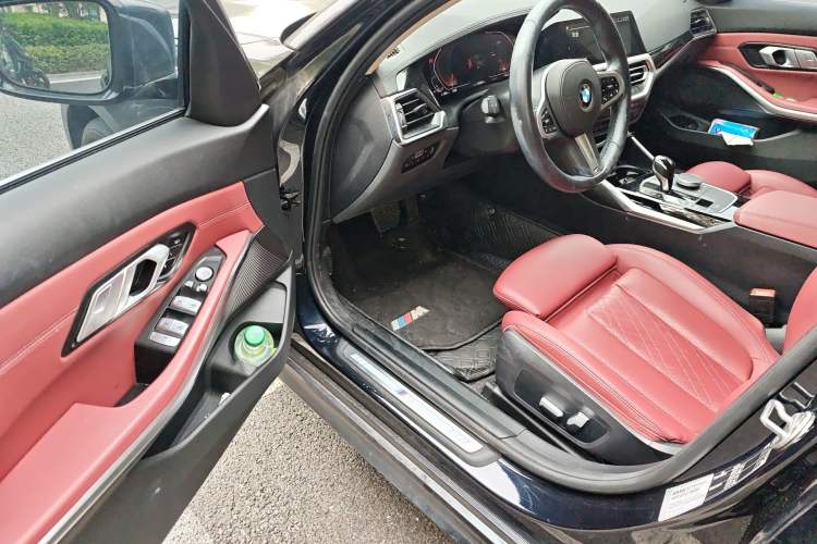 Used BMW 3 Series 2022 320Li M Sport Package Driver Seat