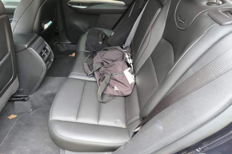 Used Cadillac XT4 2021 28T Two-Wheel Drive Leading Version Left Rear Seat