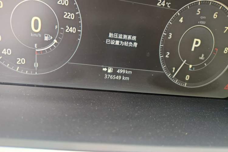 Used Land Rover Range Sport 2017 3.0 SC V6 HSE DYNAMIC Odometer Close Up