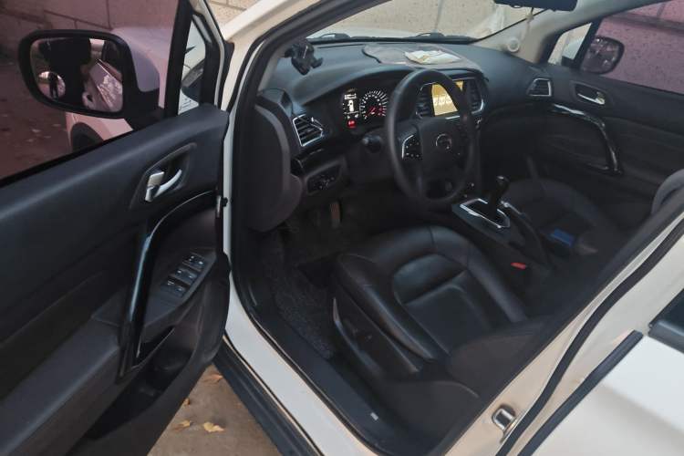 Used GAC Trumpchi GS4 2017 200T Manual Two-Wheel Drive Luxury Edition