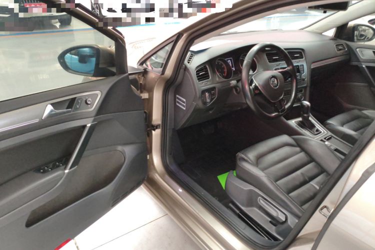 Used Volkswagen Golf 2014 1.6L Automatic Comfort Model Driver Seat