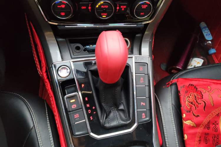 Used Volkswagen Passat 2017 330TSI DSG Luxury Edition
