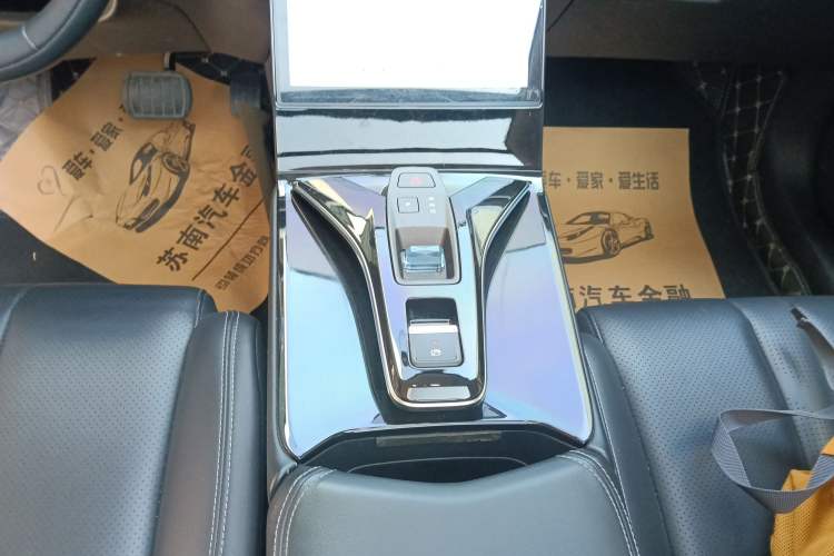 Used Dongfeng Aeolus Mage 2023 DH-i 1.5T Luxury Edition