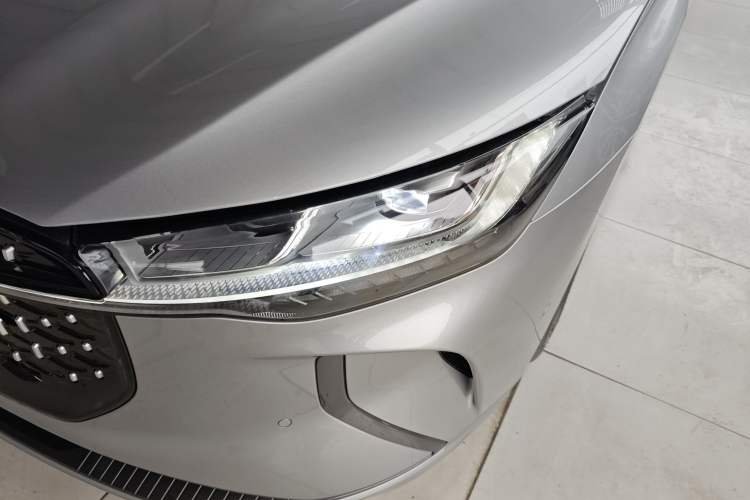 Used Lincoln Z 2024 2.0T Two-Wheel Drive Prestige Hybrid Version