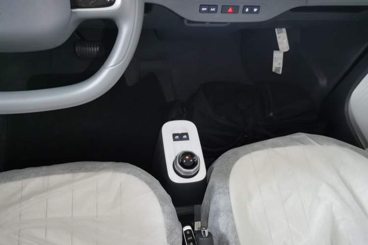 Used Geely Galaxy Panda 2025 210km Panda Rider Gear Lever