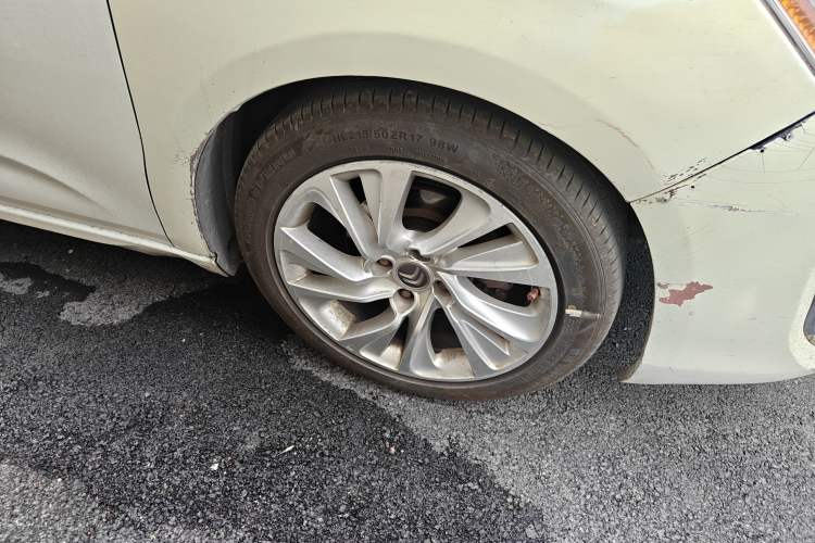 Used Citroen C4L 2014 1.6THP Intelligent Drive Automatic Dynamic Model Right Front Wheel Hub