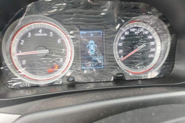 Used FORTHING Joyear X5 2017 Jingxiang Series 1.5T Manual Luxury Model Odometer Close Up