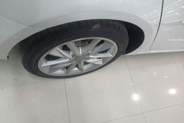 Used Audi A3 2015 Sportback 40 TFSI Automatic Comfort Model Right Front Wheel Hub