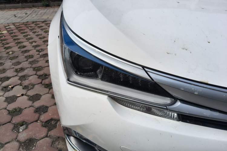 Used Toyota Corolla 2017 Revised Dual-Engine 1.8L E-CVT Leading Edition
