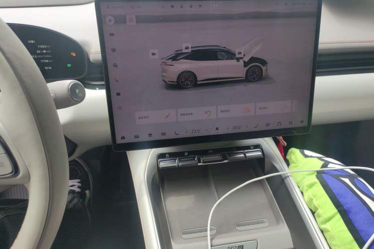 Used Zeekr 007GT 2025 Long-Range All-Wheel-Drive Intelligent Driving Version 100 kWh Audio And AC Panel