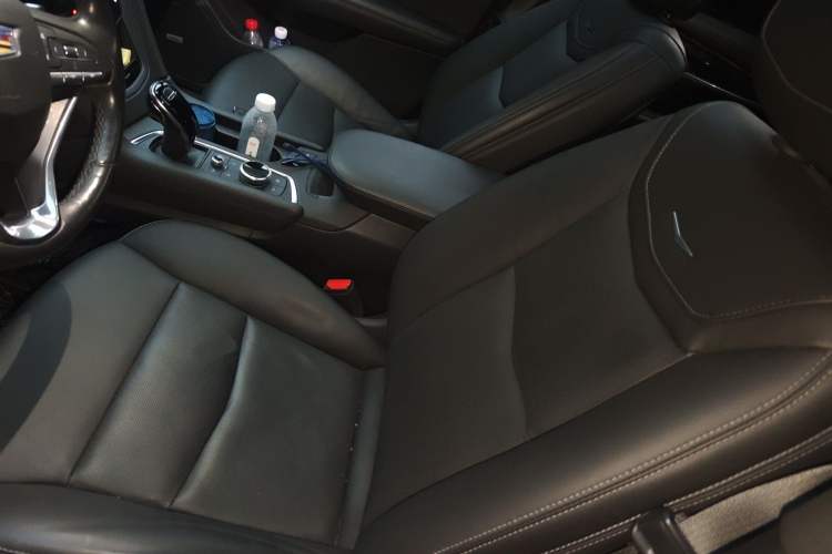 Used Cadillac XT6 2021 2.0T 7-Seater Four-Wheel Drive Luxury Version