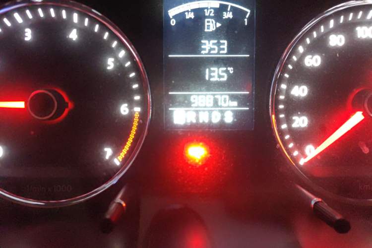 Used Volkswagen Lavida 2011 1.6L Automatic Premium Edition Odometer Close Up