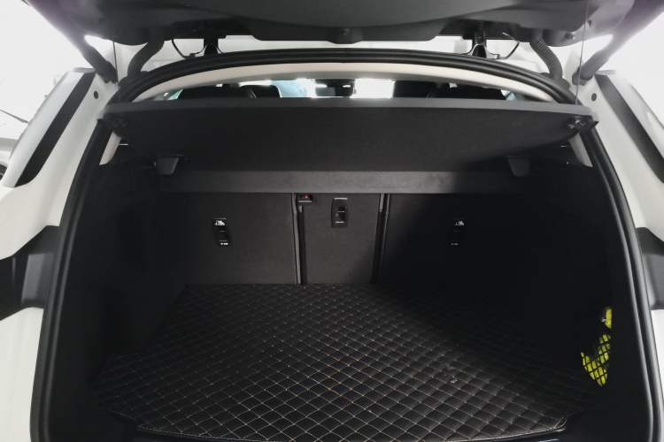 Used Land Rover Range Rover Evoque 2022 Aurora L 249 PS R-Dynamic Luxury Edition
