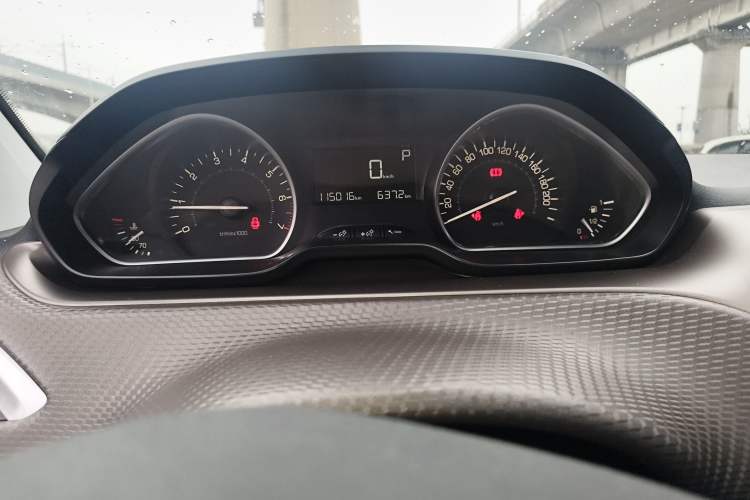 Used Peugeot 2008 2014 1.6L Automatic Fashion Edition Instrument Cluster