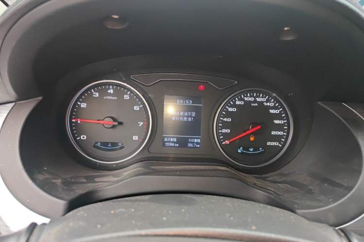 Used JAC Refine M3 2022 PLUS 1.8L 7-seater Standard Model
