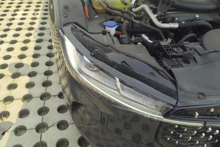 Used Lincoln Z 2024 2.0T Two-Wheel Drive Luxury Hybrid Version Right Front Headlight