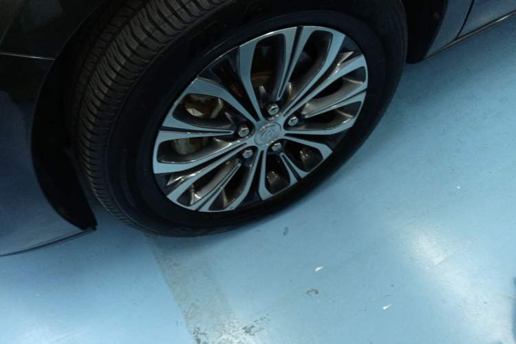 Used Buick GL8 2022 Land Cruiser Executive Class 652T Comfort Model
