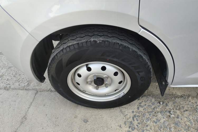 Used CHANGAN KAICHENG Ruixing M60 2023 1.5L GDI Comfort-Class Passenger Vehicle 6/7 Seats Exterior 4