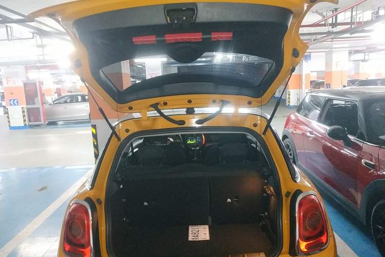 Used MINI MINI 2016 1.5T COOPER Avant-Garde