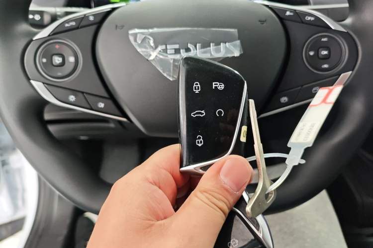 Used Dongfeng Aeolus SKY EV01 2025 530 km AIR Elite Edition
