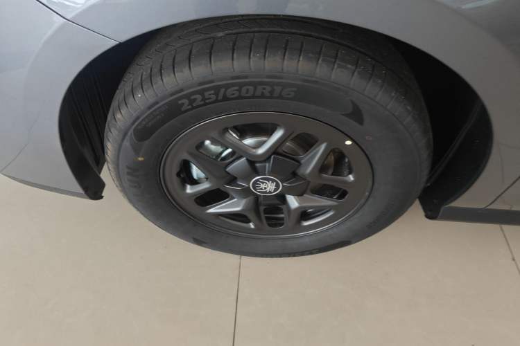 Used BYD Qin PLUS  Left Front Wheel Hub