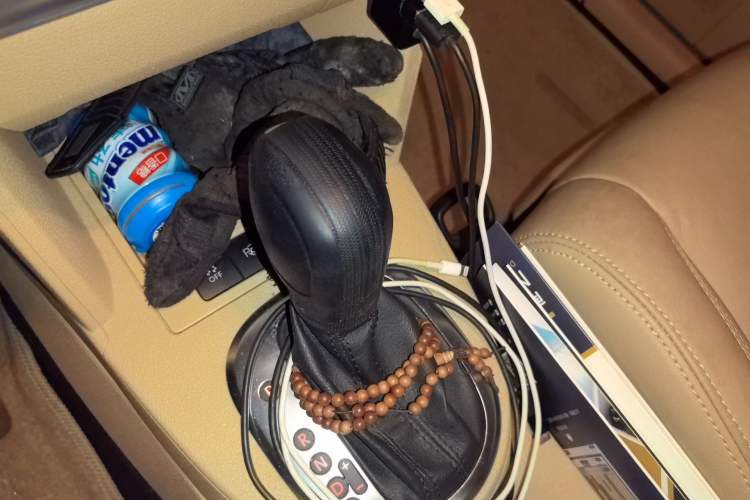 Used Volkswagen Touran 2011 1.4T DSG ZhiZhen Edition 5 Seats Gear Lever