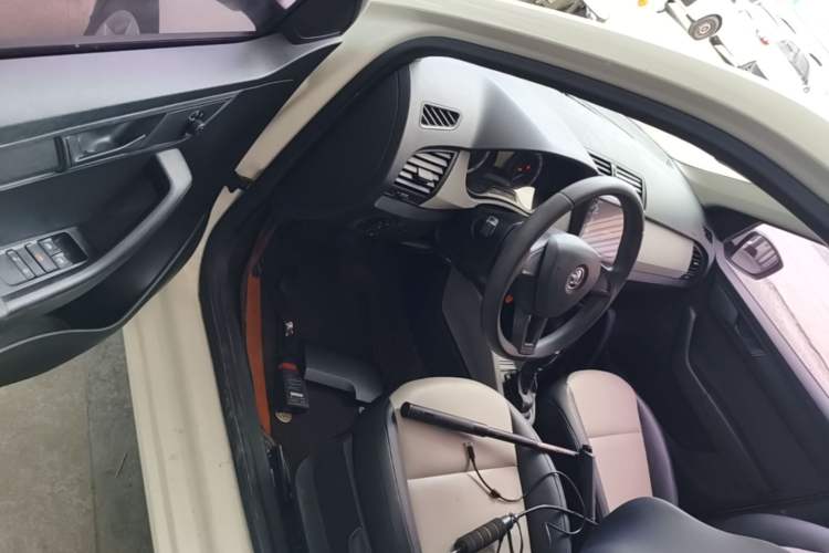 Used Skoda Fabia 2017 1.4L Automatic Car Enjoy Edition
