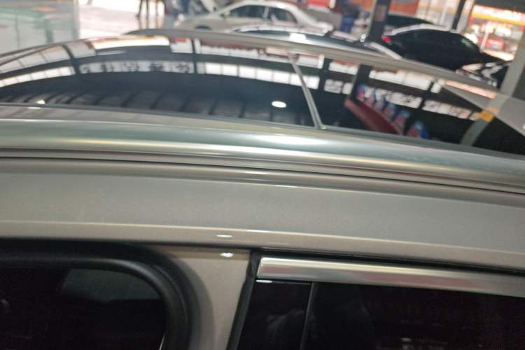 Used Volkswagen Tayron X 2020 330TSI Two-Wheel Drive Luxury Smart Connectivity Version Roof